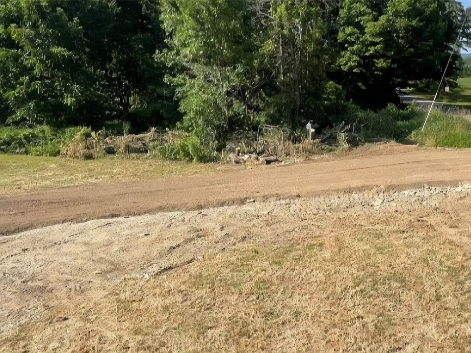 2nd image of 0 Townhall Rd