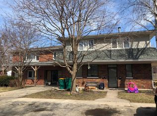 307 Jackson St, Genoa, IL 60135