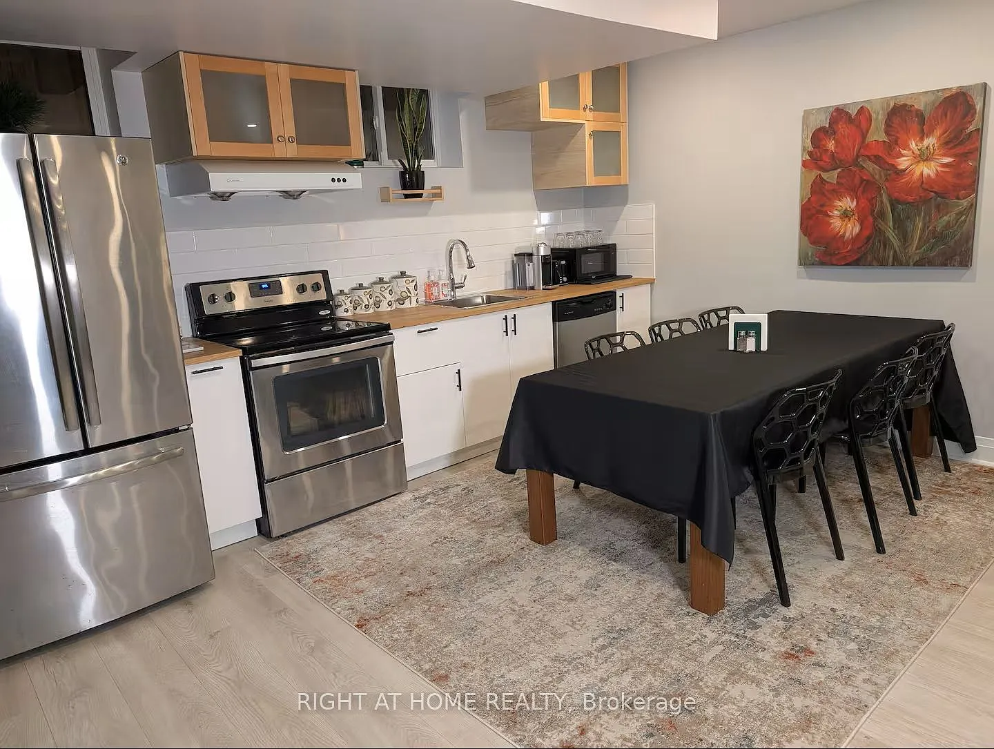 3 bed, $2,950 — Photo 4