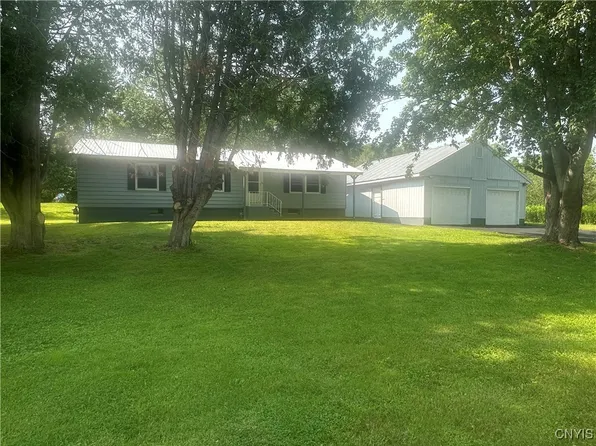 46 Liberty St, Carthage, NY 13619