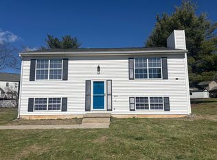 909 Samantha Cir, Roanoke, VA 24019