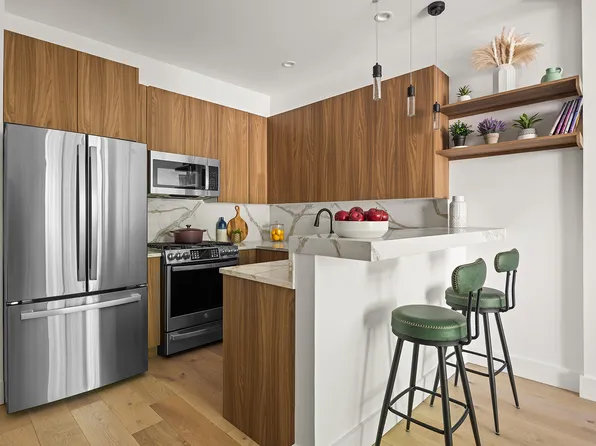 1198 Jefferson Avenue image 3 of 17