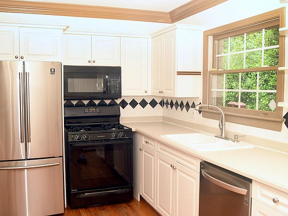 New fridge and dishwasher!