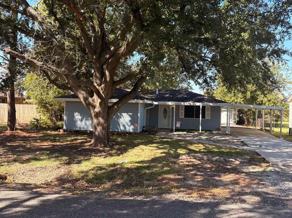 2908 Vernon St, Nederland, TX 77627
