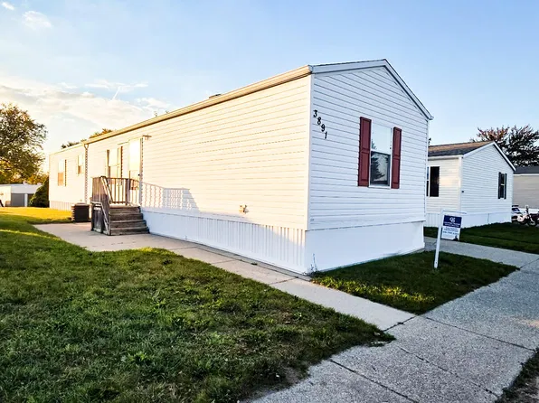 3891 Casper Ave NW, Grand Rapids, MI 49544