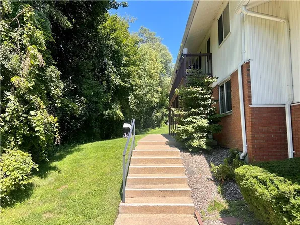 321 Titusville Road #C9, Poughkeepsie, NY 12603