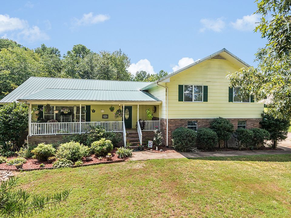 1st image of 460 Davis Rd