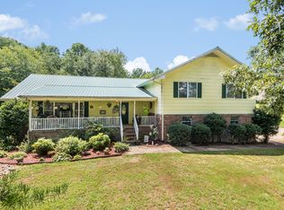 460 Davis Rd, Chickamauga, GA 30707