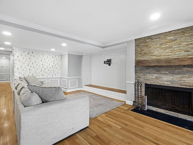 336 Beacon St #1 — Photo 2