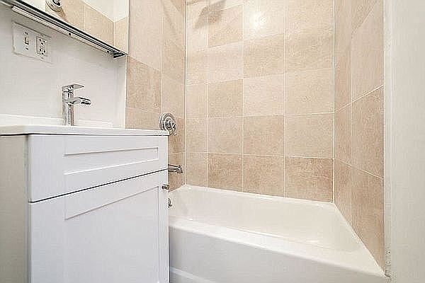 2nd image of 176 Thompson St #C1
