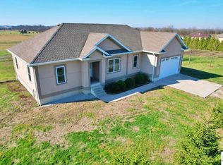 29842 Griessen Rd, Smithton, MO 65350