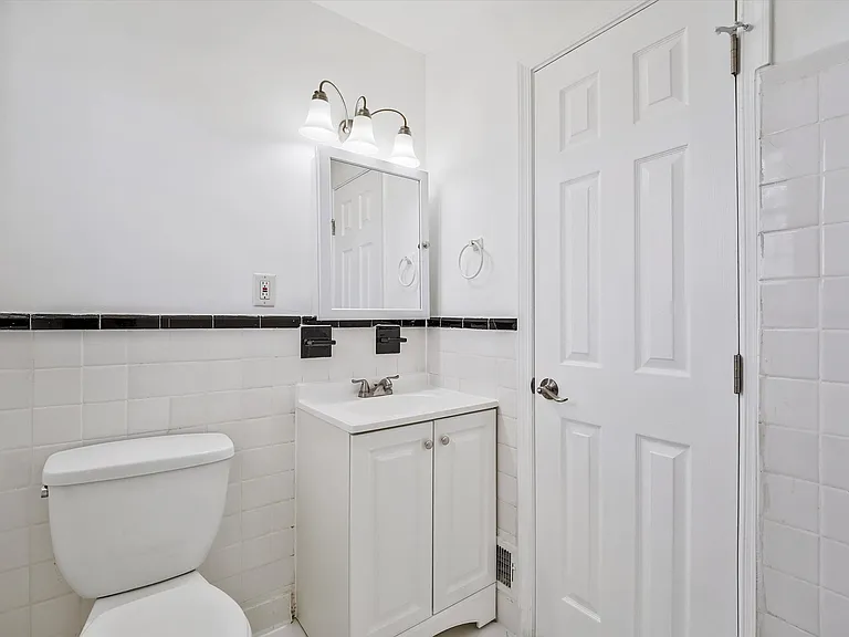 1244 Savannah Pl SE #B — Photo 5