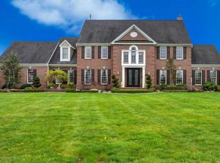 2 Marigold Dr, Manalapan, NJ 07726
