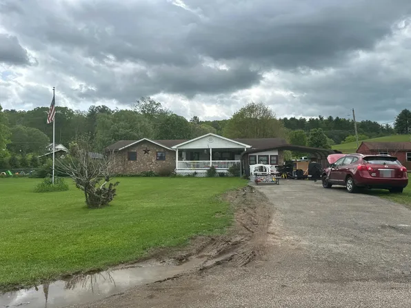 998 J Shoun Rd, Mountain City, TN 37683