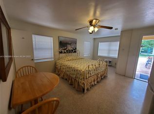 215 S 12th Ave, Hollywood, FL 33019