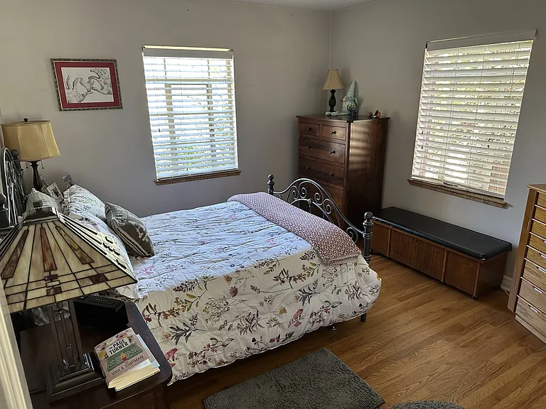 434 S High St #HOUSE — Photo 12