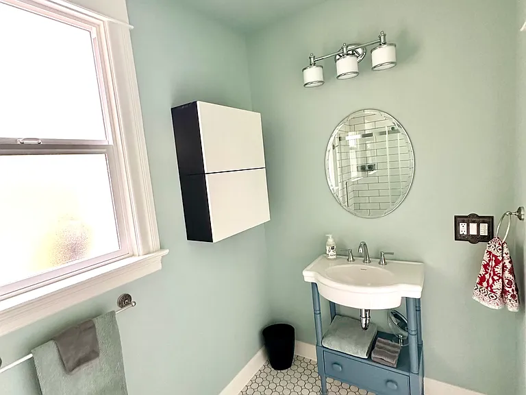 729 NE Shaver St — Photo 10