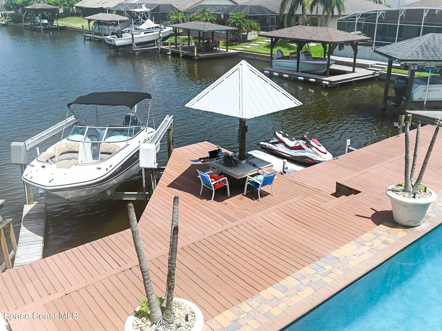 5 bed, 3.5 bath, 3795 sqft, $9,850 — Photo 3
