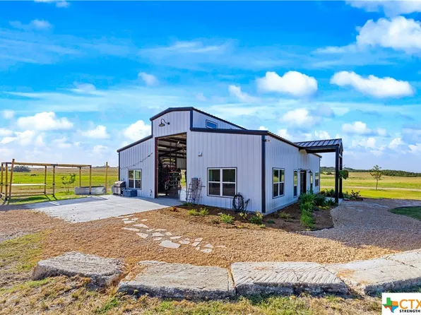 1233 Branch Rd, Seguin, TX 78155