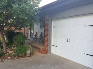 1202 S Indiana St, Perryton, TX 79070