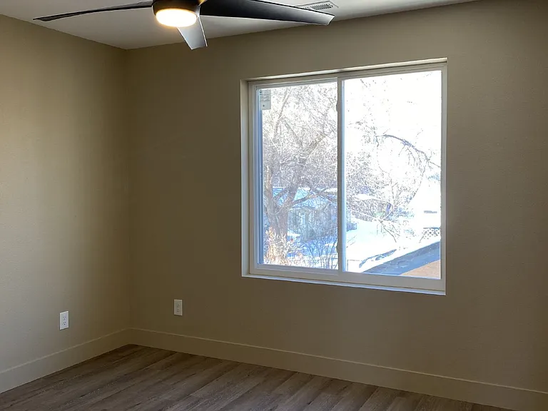 701 Prospect Pl #UPPER — Photo 10