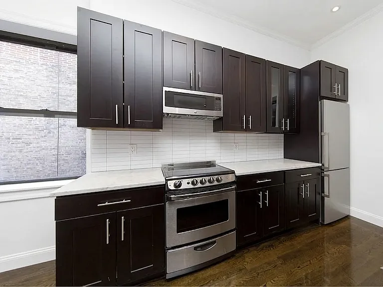 1377 Lexington Ave #4A — Photo 3