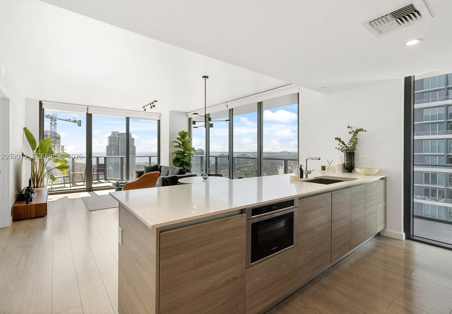 1300 S Miami Avenue Condo — Photo 4