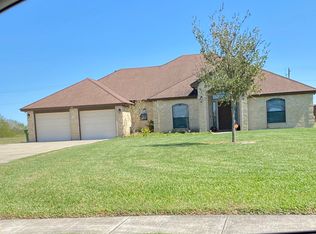 165 Village East Dr, Los Fresnos, TX 78566