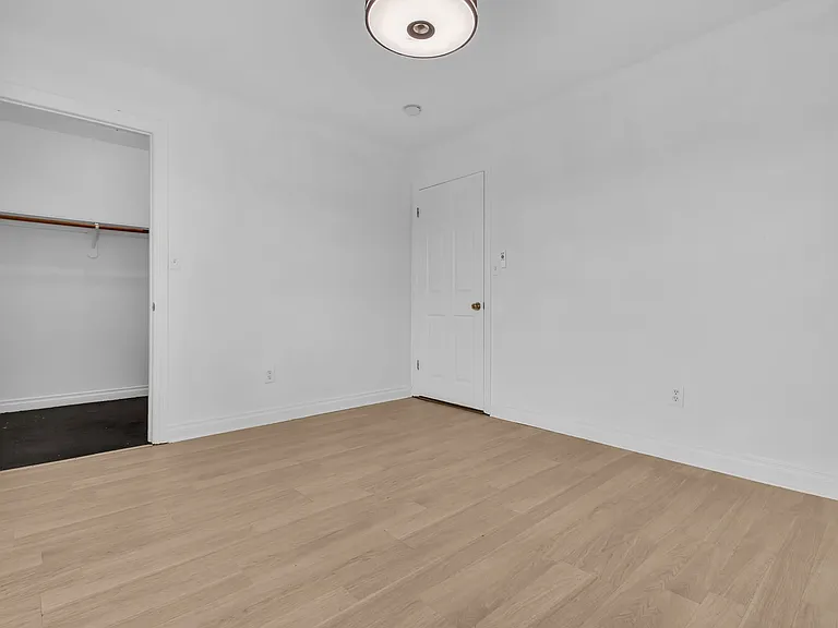 1672 N Soto St — Photo 15