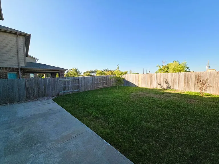 16626 Cliff Vale Ct — Photo 36