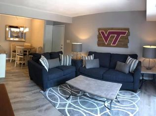 909 Montgomery St UNIT E, Blacksburg, VA 24060