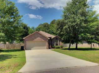 1229 Oak St, Ocean Springs, MS 39564
