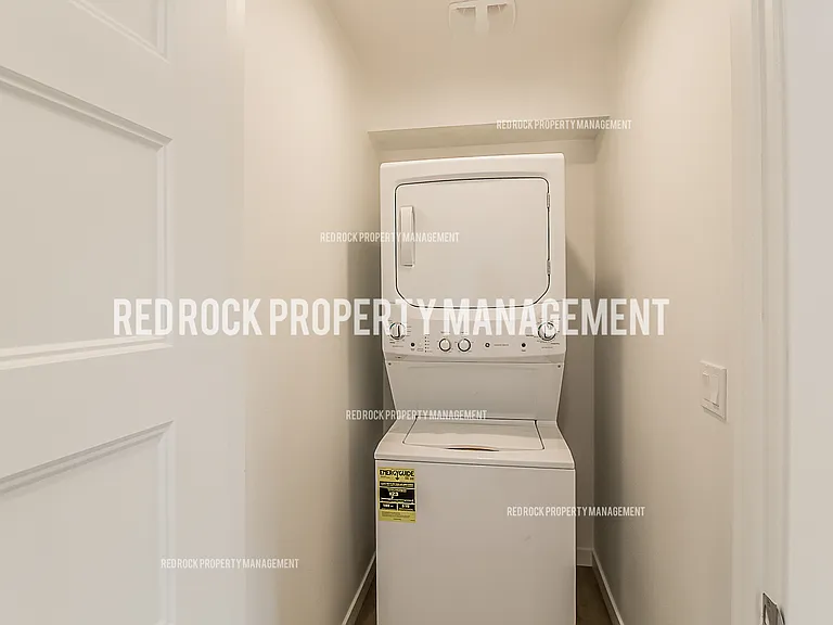 1116 N Davis Ln — Photo 5