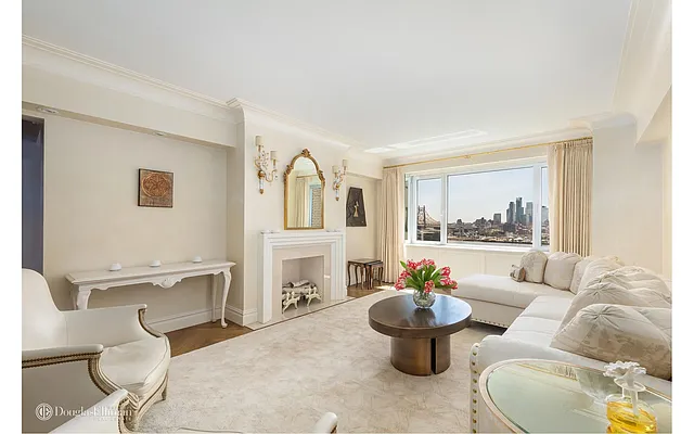 Sold by Douglas Elliman | media 20