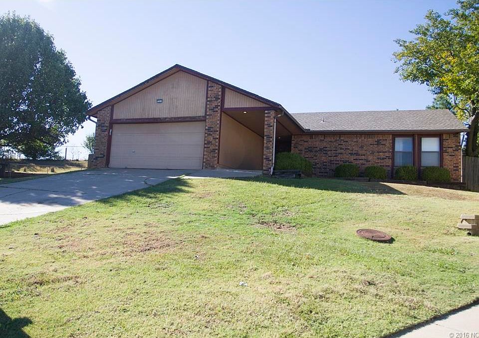 1st image of 2935 W 61st Pl S