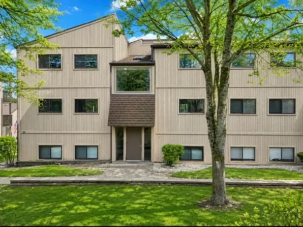 (undisclosed Address), Fox Lake, IL 60020