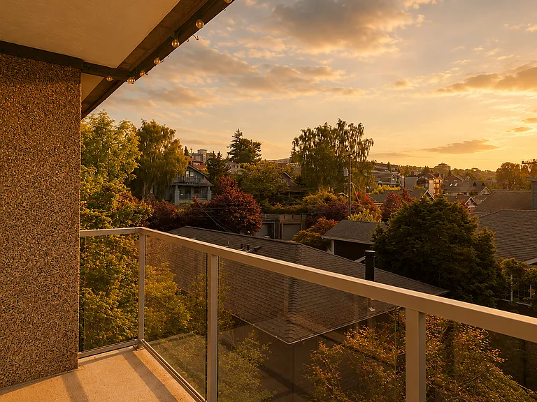 Minor Tower Apartments - Located in Eastlake — Photo 91