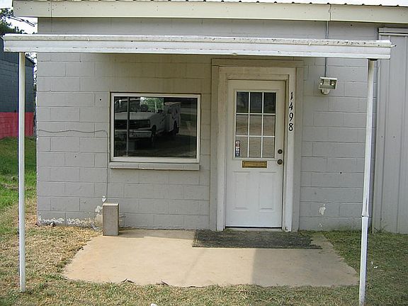 3rd image of 1498 S 4th St
