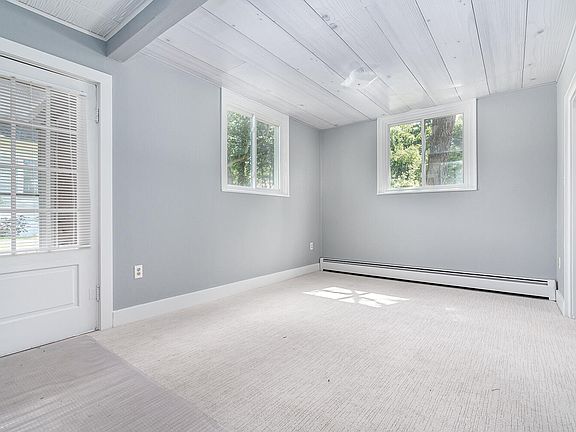 4th image of 7363 N Shore Dr #8