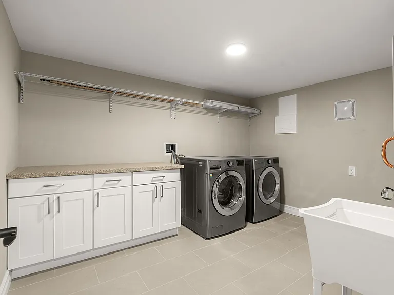 6017 SW Admiral Way — Photo 30