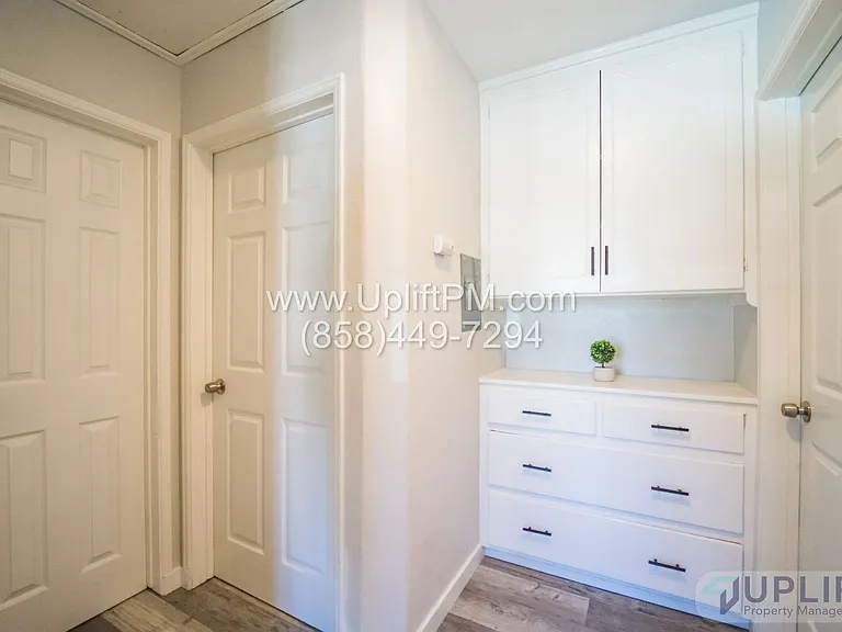 4233 Swift Ave — Photo 15