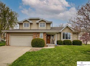 13730 Grover St, Omaha, NE 68144