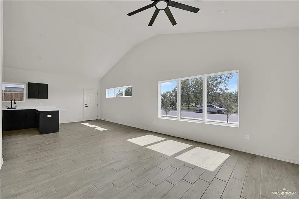 2 bed, 2.0 bath, 1110 sqft, $1,200 — Photo 4