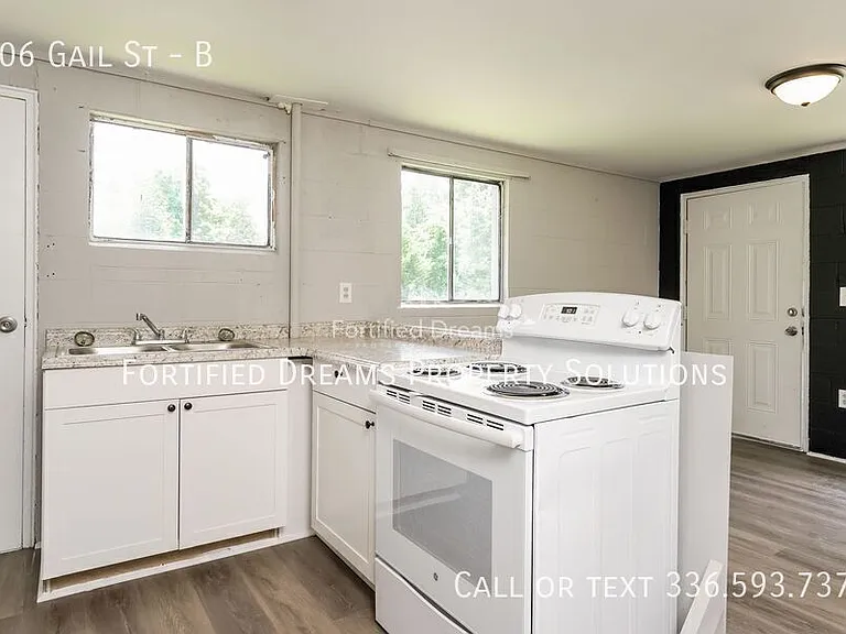 406 Gail St #B — Photo 5