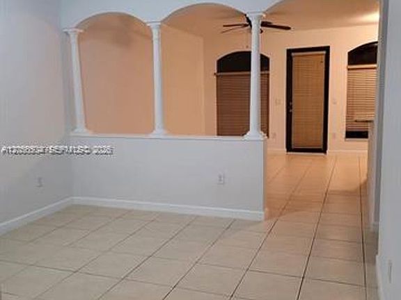 5th image of 10315 NW 30th Ter #Townhouse 10315