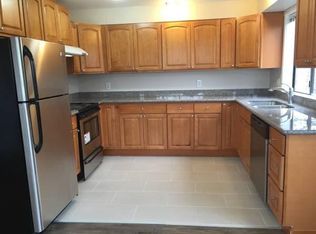 2417 S Graham St APT 3, Seattle, WA 98108