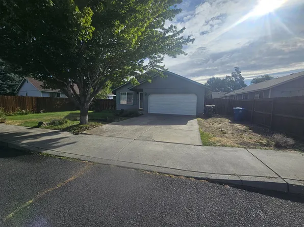 21072 High Desert Ln, Bend, OR 97701
