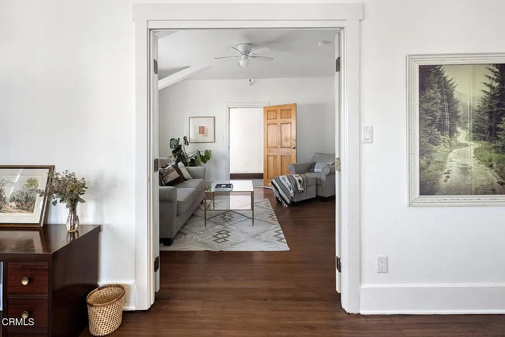 4125 S Figueroa St — Photo 4