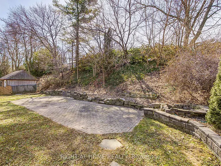 326 Jaybell Grv — Photo 15