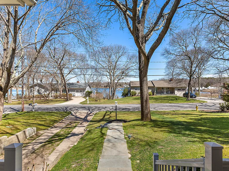 29 Harrys Ln — Photo 1